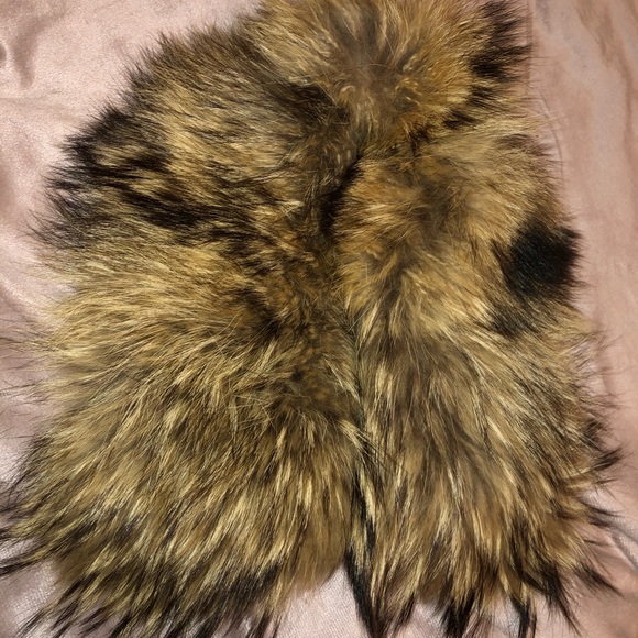 FUR NECK WRAP - Picture 1 of 8